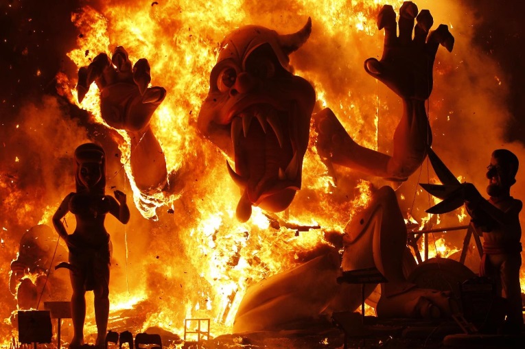 Fallas (バレンシアの火祭り）のスペイン語